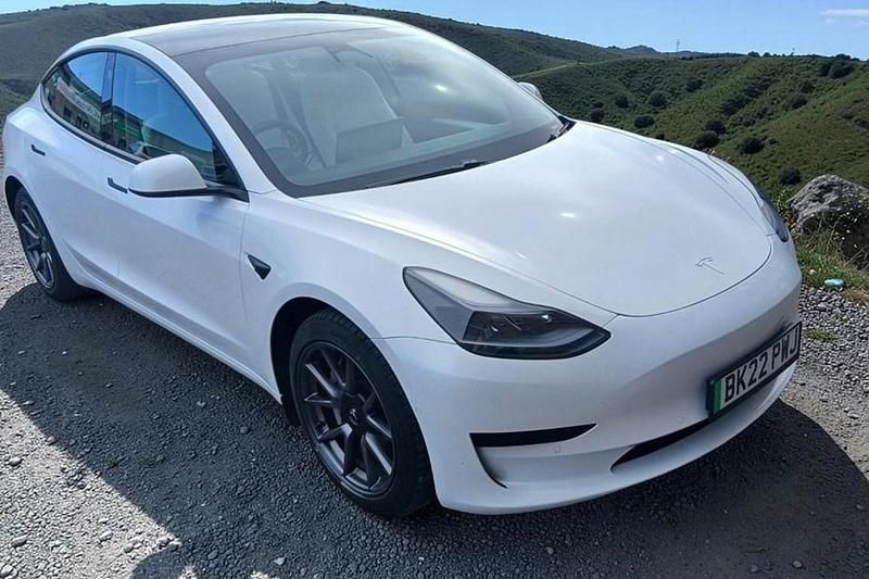 Used Tesla Model 3 Standard Range Plus 366 kW (498 HP) 2022 Sedan
