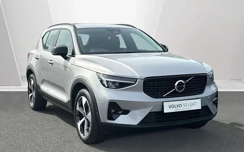 Usado Volvo XC40 Plus 163 HP (119 kW) 2026 SUV