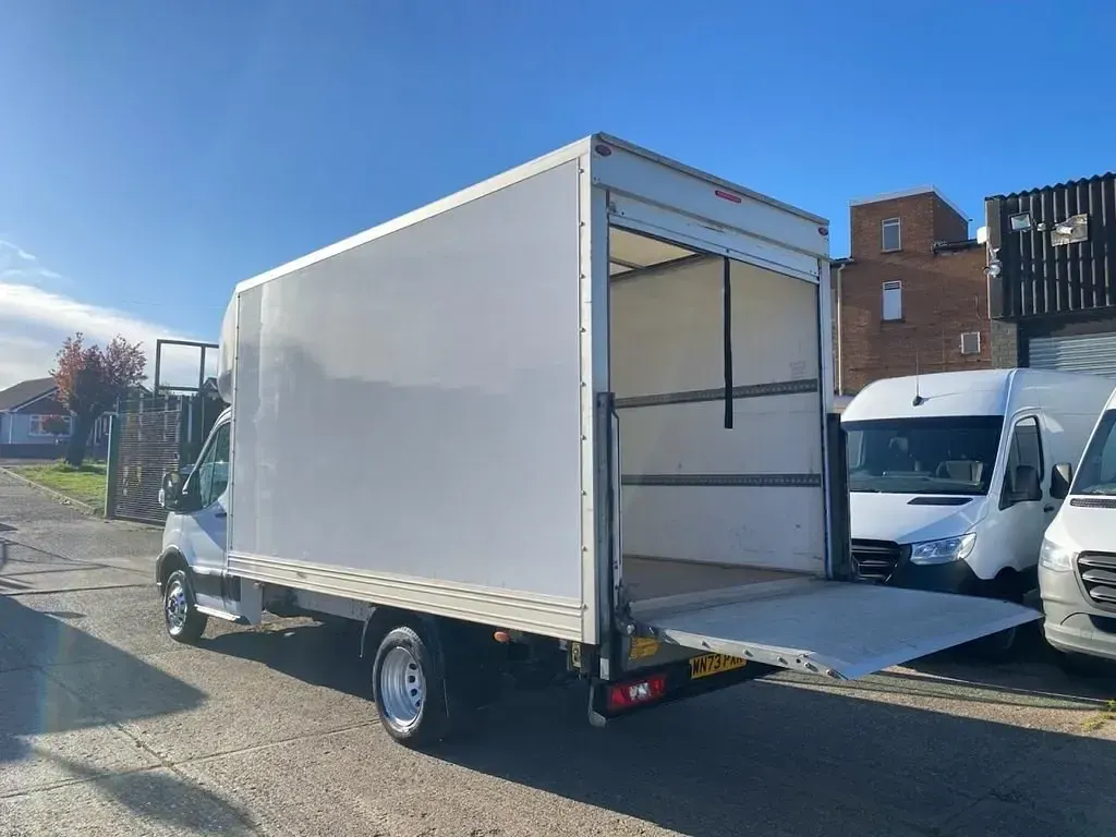 Usado Ford Transit 130 CV (95 kW) 2023 Blanco Van