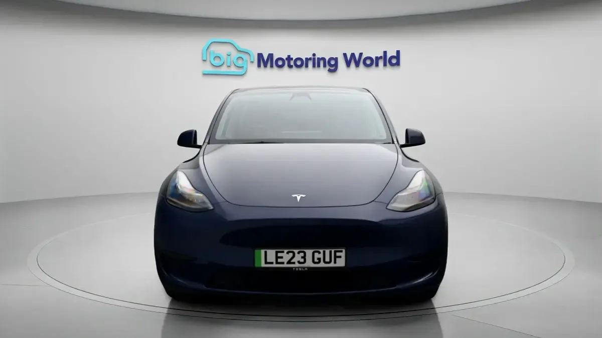 Used Tesla Model Y RWD 254 kW (346 HP) 2023 Blue SUV