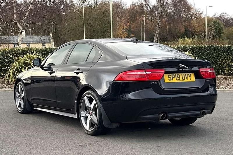 Used Jaguar XE Ingenium 196 HP (144 kW) 2019 Black Sedan