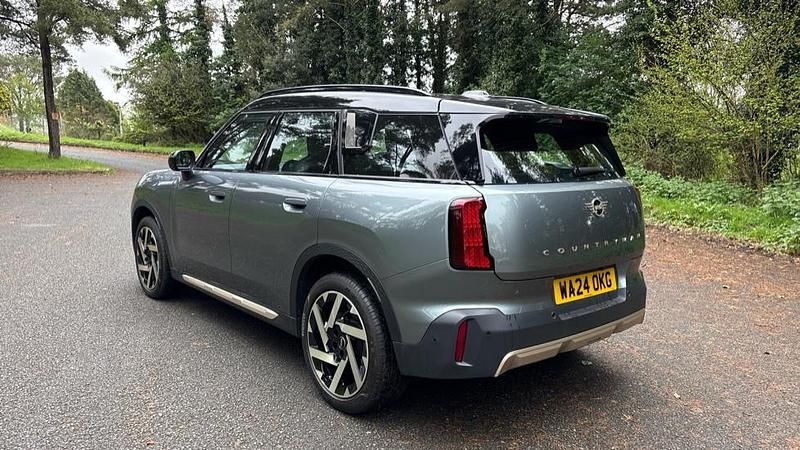 Used Mini Countryman 168 HP (123 kW) 2024 Green SUV
