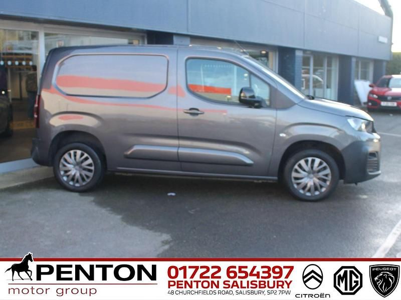 Used Peugeot Partner Premium 102 HP (75 kW) 2023 Grey MPV