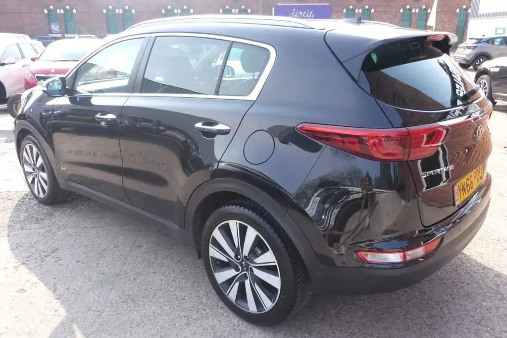 Used Kia Sportage First Edition 182 HP (133 kW) 2016 Black SUV