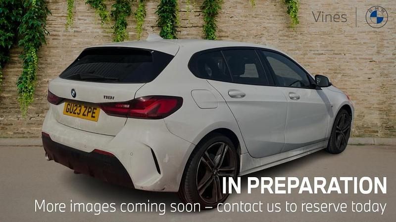 Used BMW 118 M Sport 134 HP (98 kW) 2023 White Hatchback