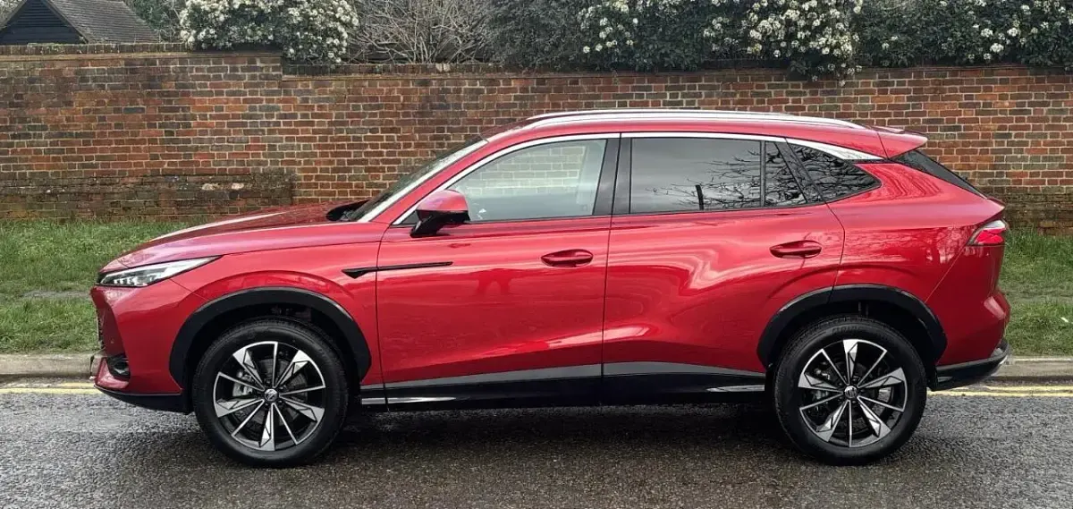 New MG HS Trophy 170 HP (125 kW) 2026 Red SUV