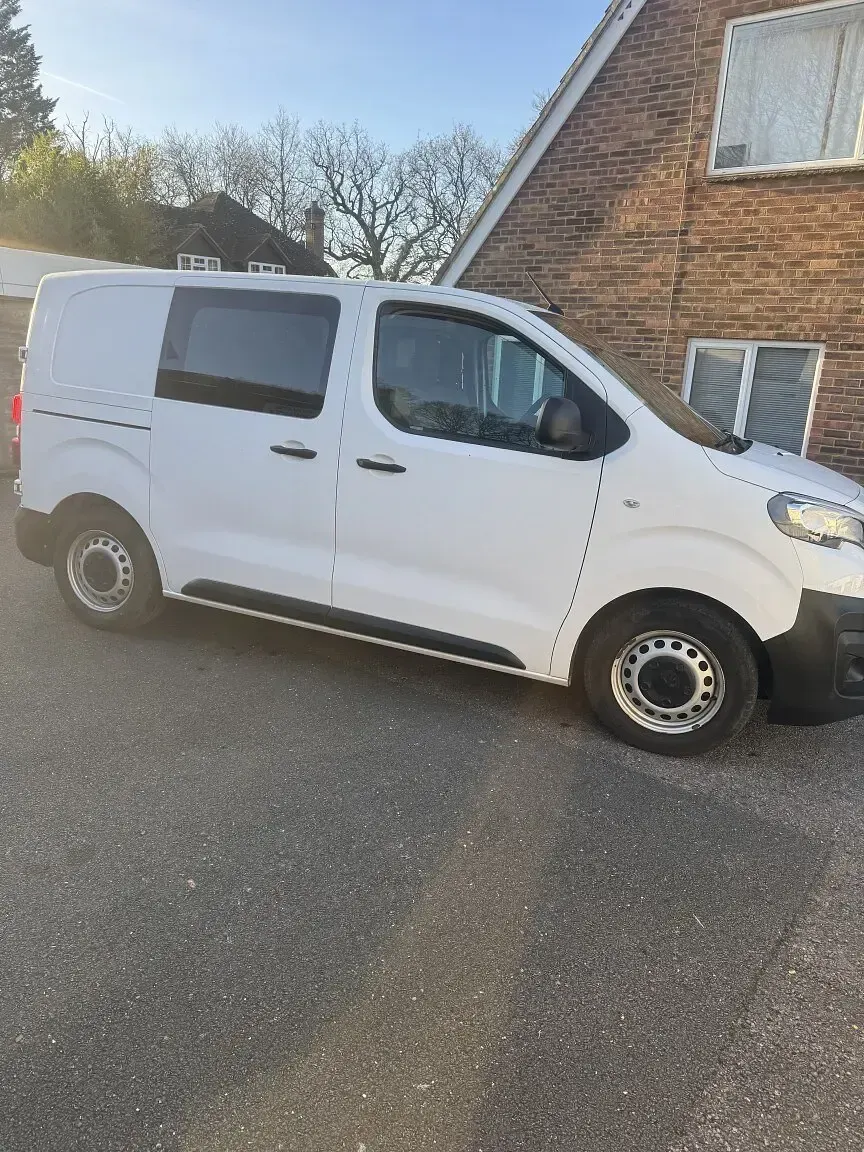 Used Peugeot Expert 100 HP (73 kW) 2020 White Van