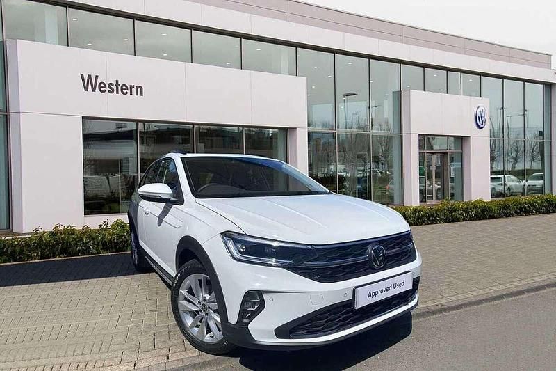 White New 2025 VW Taigo Match SUV | £19,999 (Super price) - Image 1/4