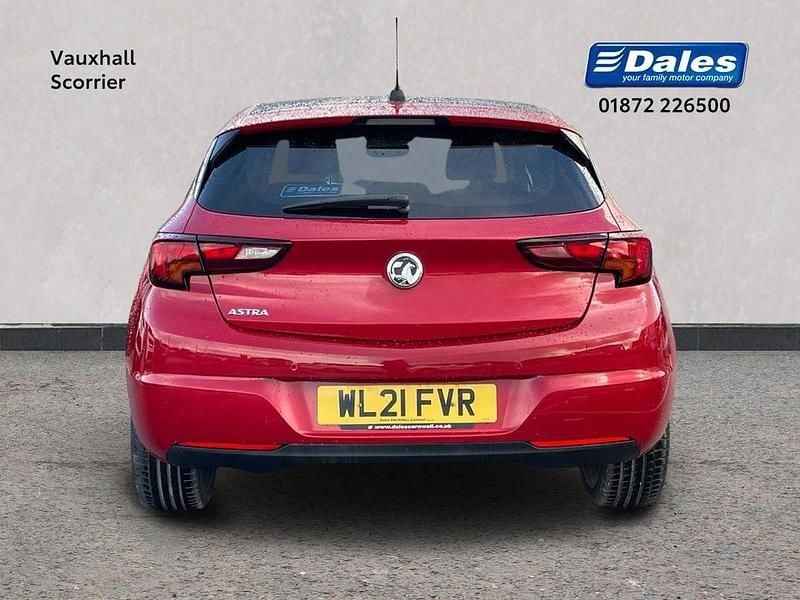 Used Vauxhall Astra Edition 143 HP (105 kW) 2021 Red Hatchback