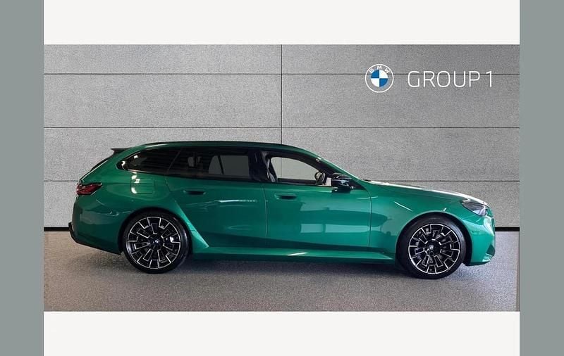 Used BMW M5 Comfort Edition 727 HP (534 kW) 2025 Green Estate