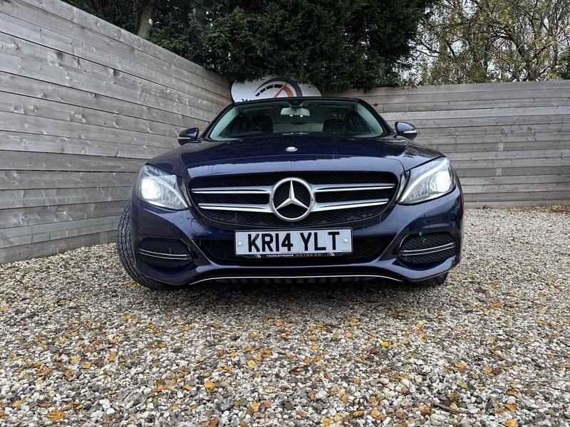 Used Mercedes C200 184 HP (135 kW) 2014 Blue Sedan