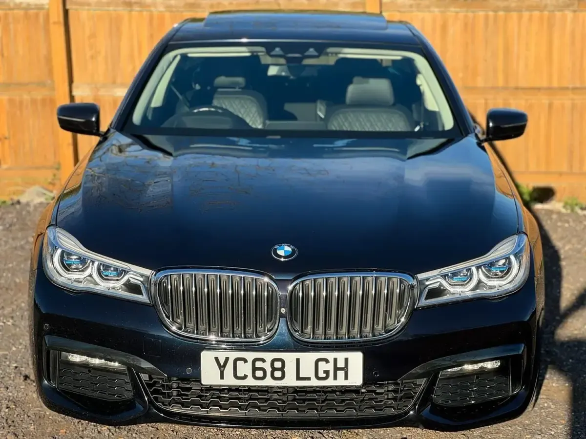 Usado BMW 730 M Sport 2019 Negro Berlina