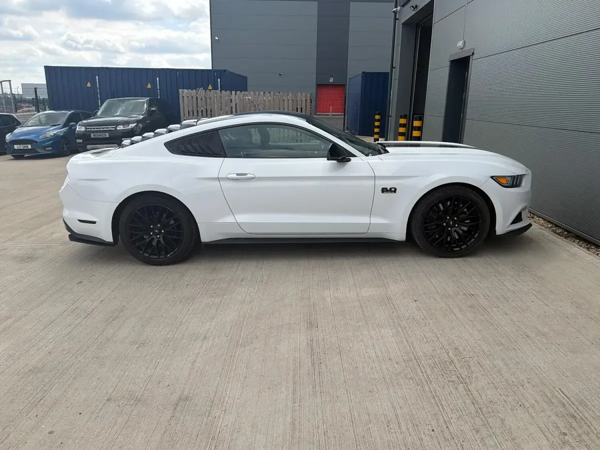 Used Ford Mustang GT Fastback 2016 White Coupe