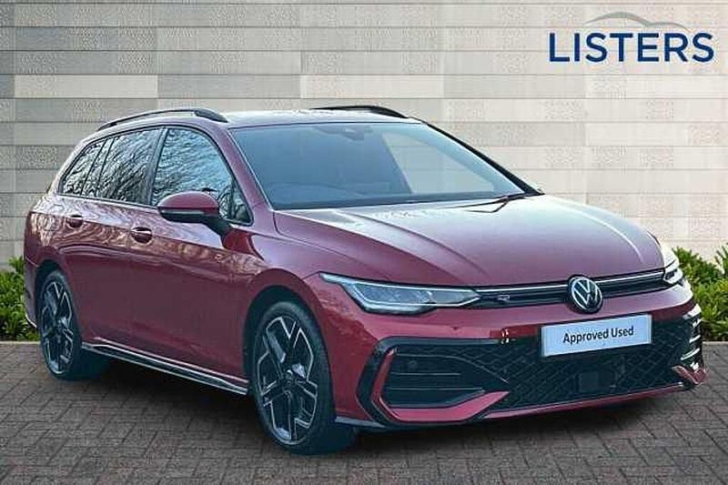 Used VW Golf VIII R-line 150 HP (110 kW) 2024 Red Estate