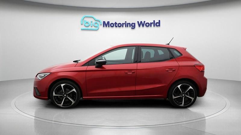 Used Seat Ibiza FR Sport 110 HP (80 kW) 2023 Red Hatchback