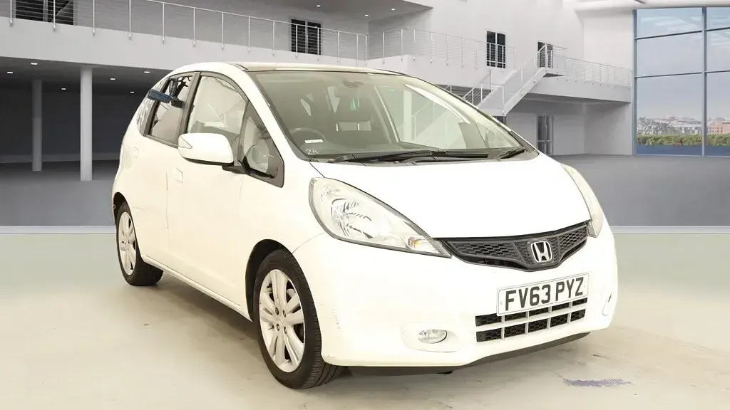 Used Honda Jazz EX 99 HP (72 kW) 2013 White Hatchback