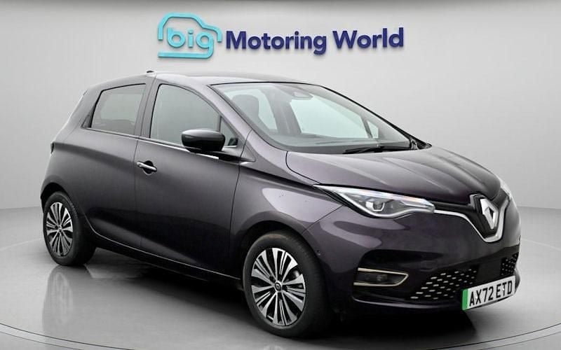Used Renault Zoe Techno 100 kW (136 HP) 2024 Hatchback