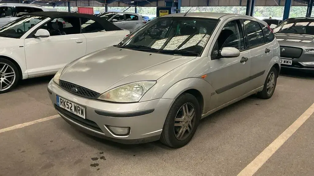 Used Ford Focus Zetec 2002 Silver Hatchback