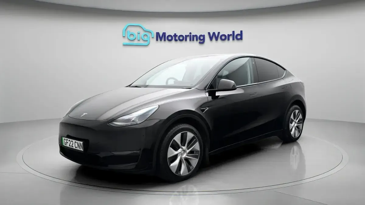 Used Tesla Model Y Long Range AWD 378 kW (514 HP) 2022 Black SUV