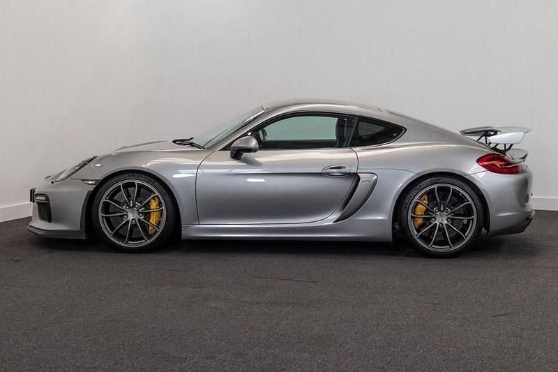 Used Porsche Cayman GT4 385 HP (283 kW) 2016 Silver Coupe
