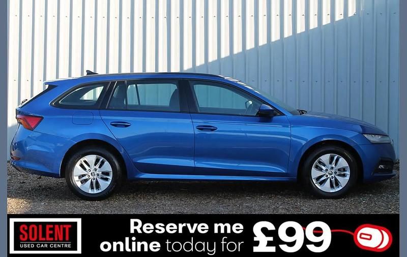 Used Skoda Octavia SE Technology 113 HP (83 kW) 2022 Blue Estate