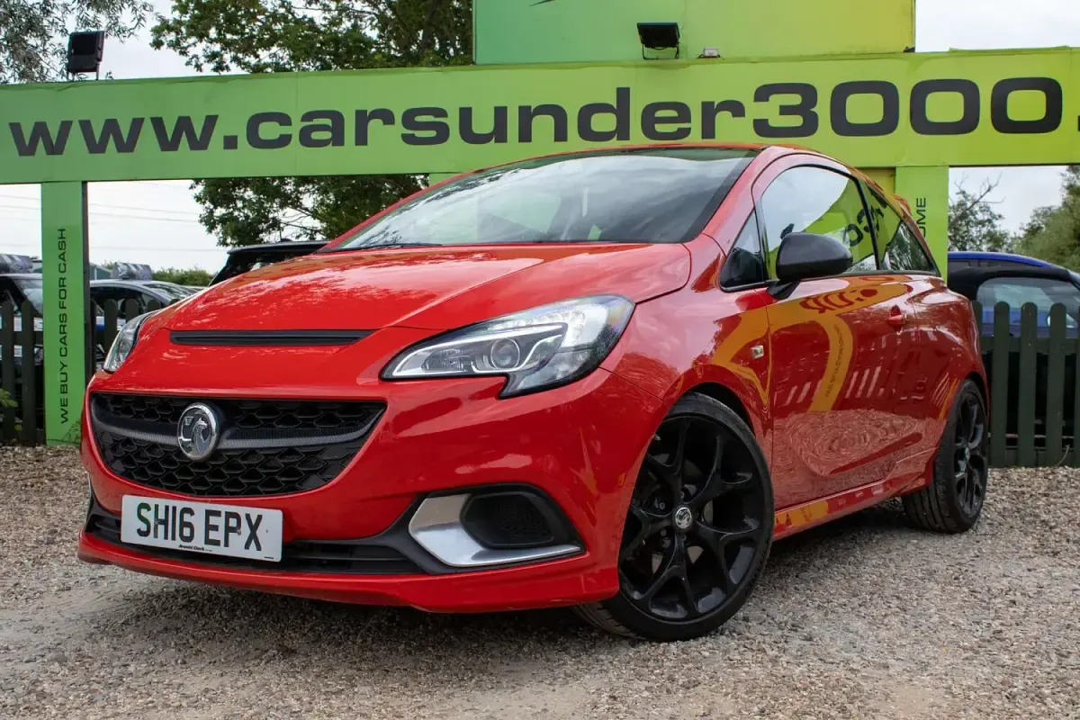Used Vauxhall Corsa 205 HP (150 kW) 2016 Red Hatchback