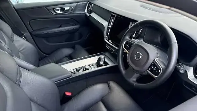 Used Volvo V60 Ultra 194 HP (142 kW) 2025 Estate
