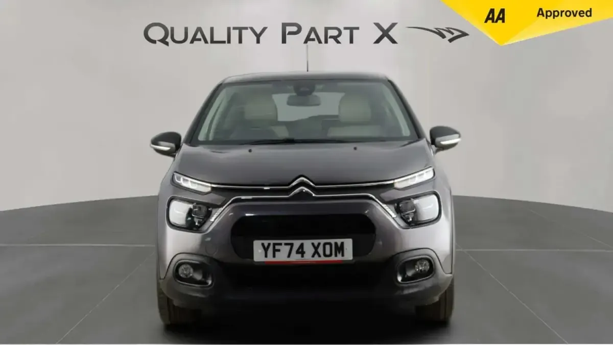 Begagnad Citroën C3 PureTech 110 HK (80 kW) 2024 Grå Halvkombi