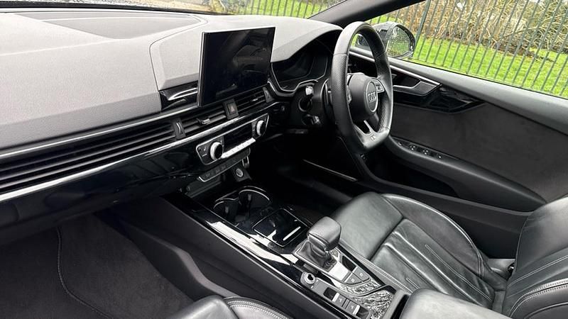 Used Audi A5 Comfort 204 HP (150 kW) 2022 Black Coupe