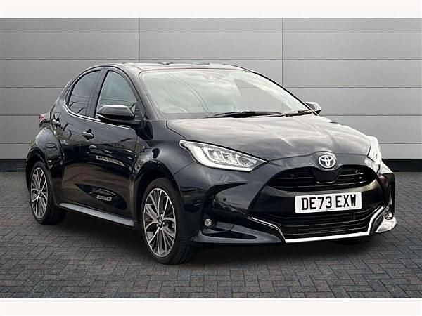 Used 2023 Toyota Yaris Hatchback | £19,650 (Fair price) - Image 1/2