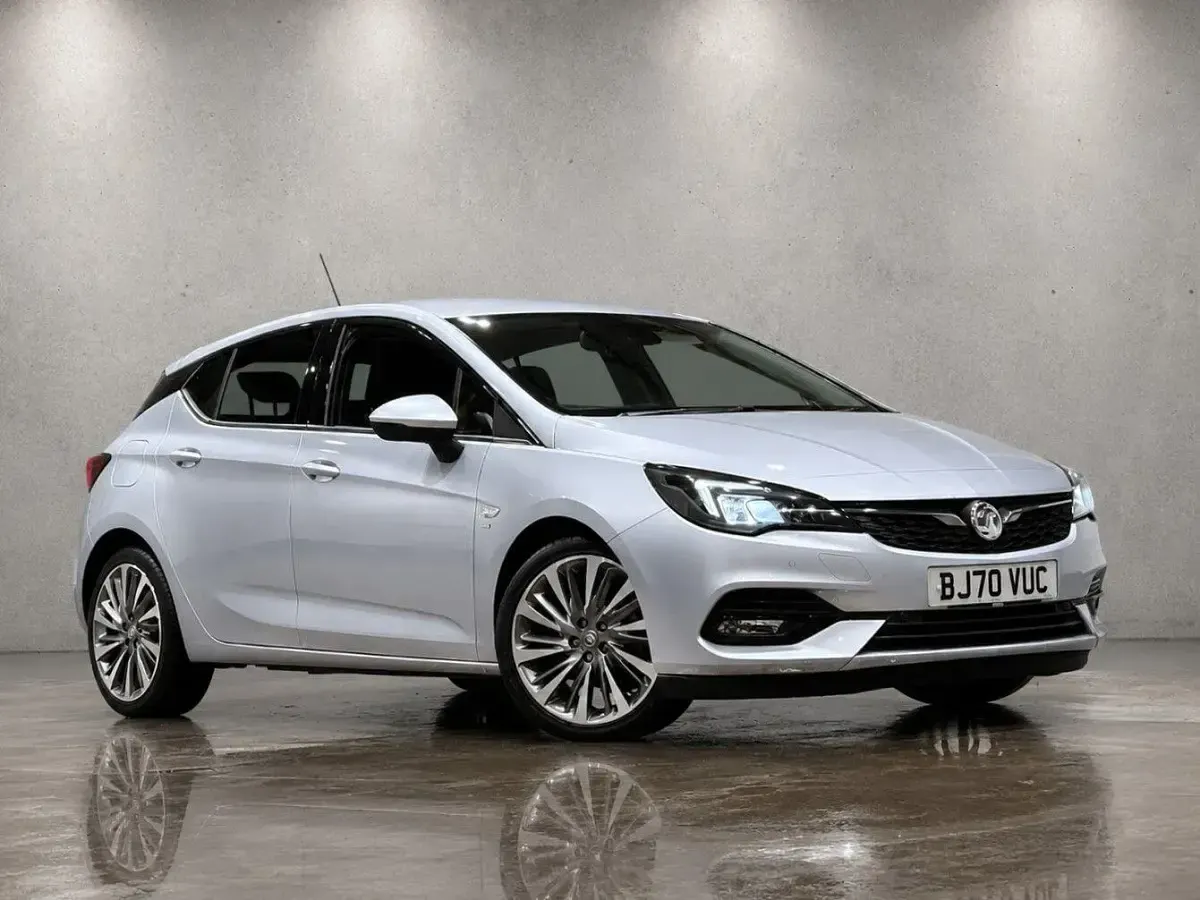 Used Vauxhall Astra SRi 145 HP (106 kW) 2020 Hatchback