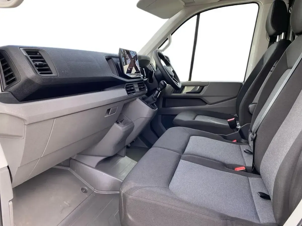 Usado VW Crafter 140 HP (102 kW) 2025 Branco Van
