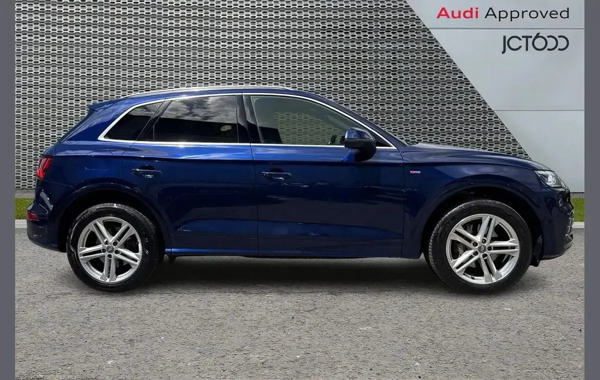Used Audi Q5 S-Line 187 HP (137 kW) 2019 Blue SUV