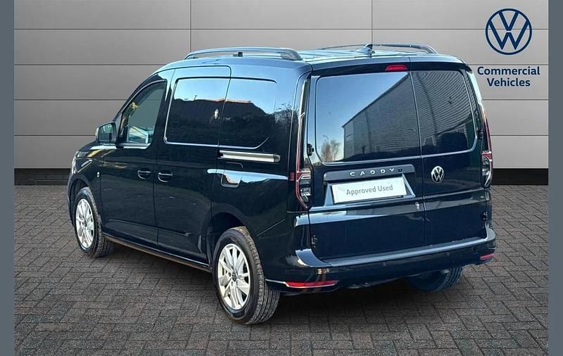 Used VW Caddy Pro 122 HP (89 kW) 2024 Black MPV