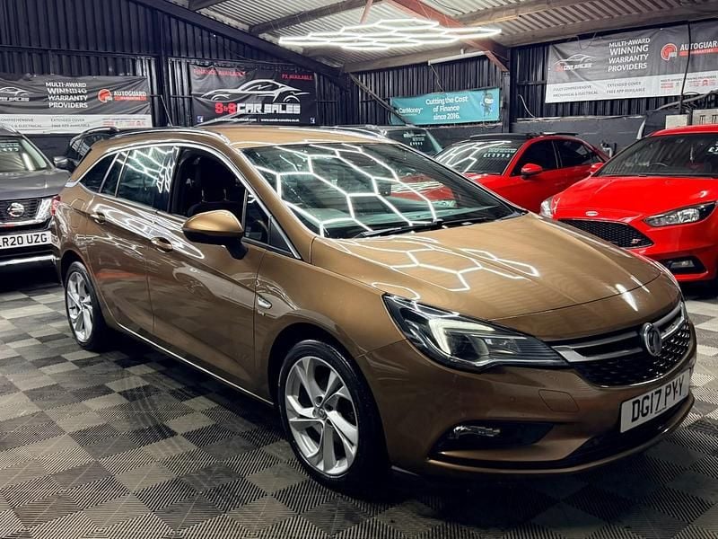Used Vauxhall Astra SRi 150 HP (110 kW) 2017 Bronze Estate