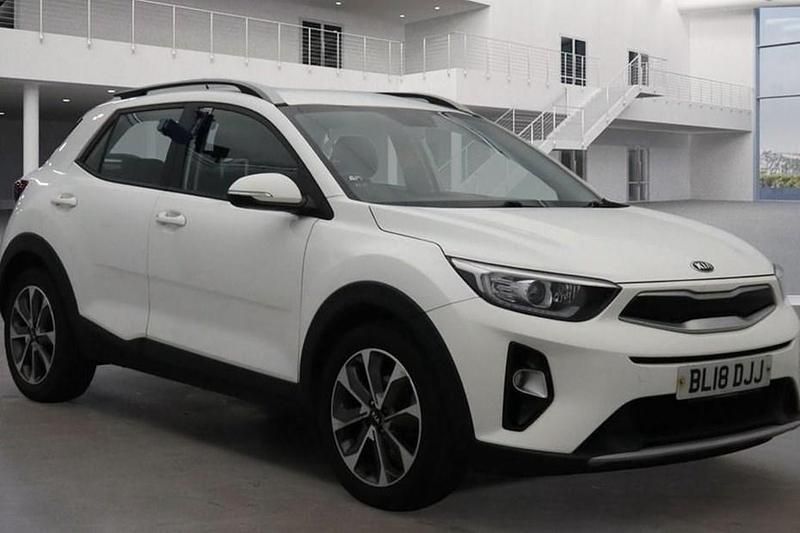 White Used 2018 Kia Stonic SUV | £8,495 (Fair price) - Image 1/1