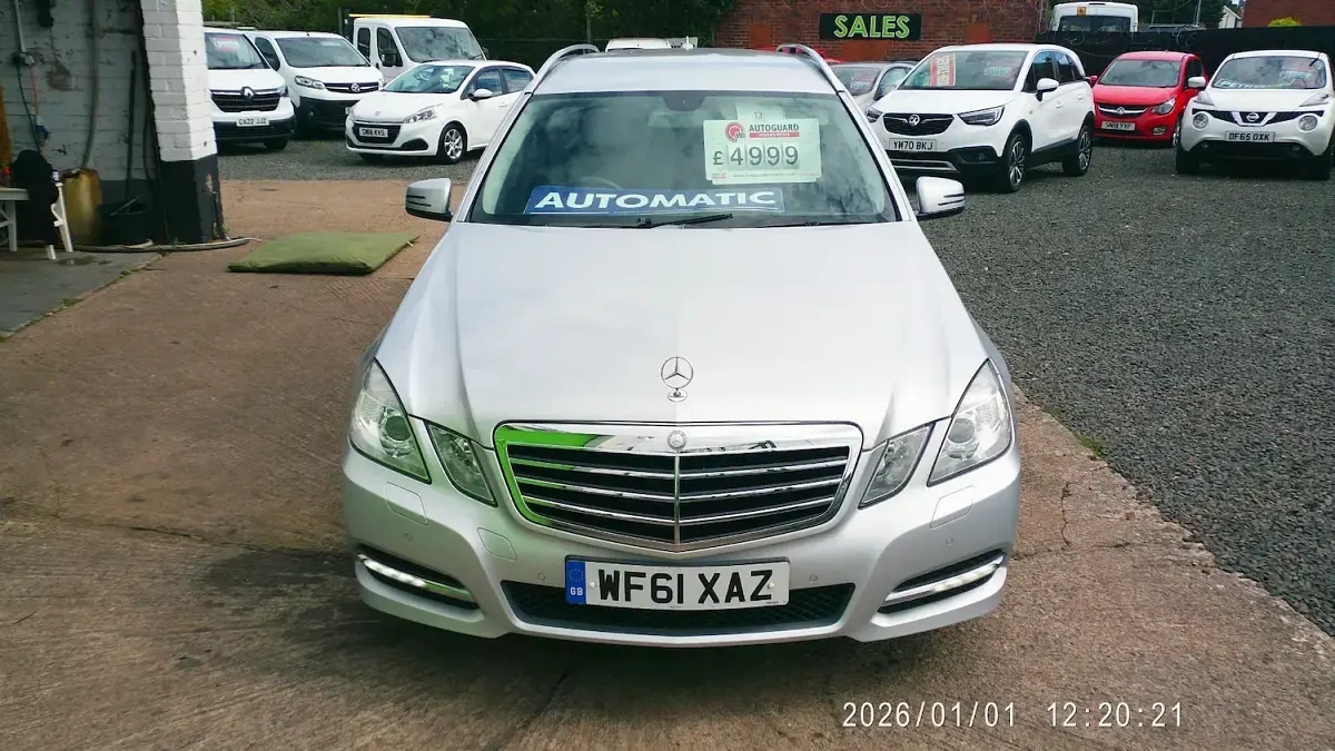 Used Mercedes E220 Executive 170 HP (125 kW) 2011 Silver Estate