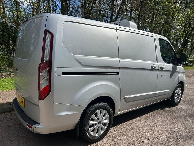 Used Ford Transit Custom Limited 130 HP (95 kW) 2019 Silver Van