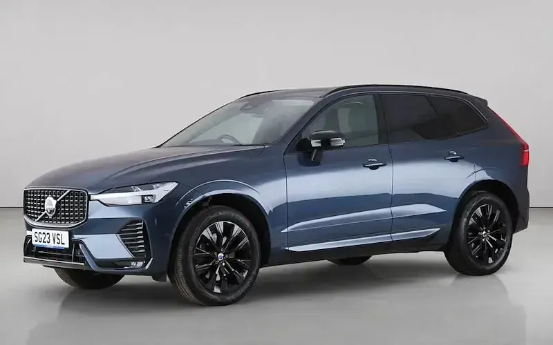 Used Volvo XC60 Plus 197 HP (144 kW) 2022 Blue SUV