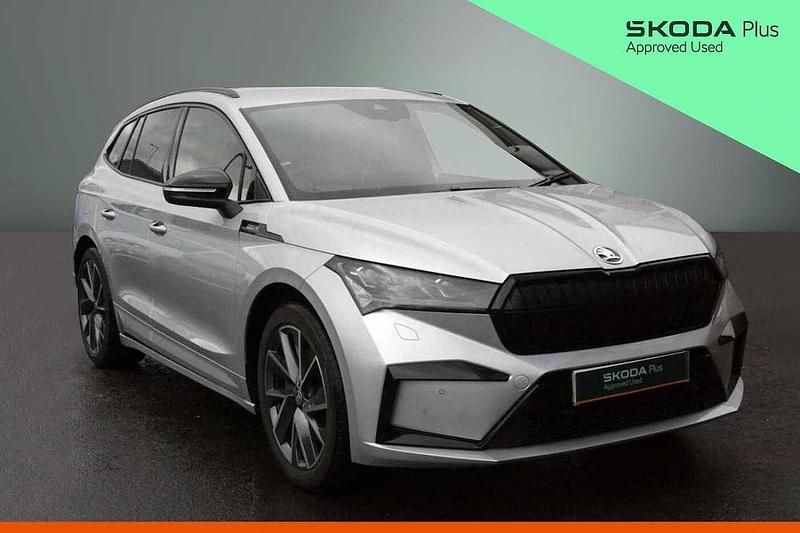 Brilliant silver metallic Used 2023 Skoda Enyaq iV SportLine SUV | £26,995 (Fair price) - Image 1/4