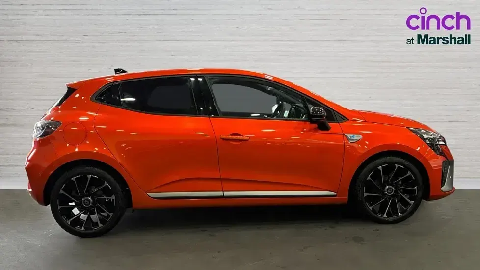 Used Renault Clio Esprit Alpine 90 HP (66 kW) 2025 Orange Hatchback