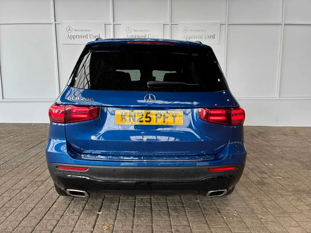 Used Mercedes GLB200 Executive 163 HP (119 kW) 2025 Blue SUV