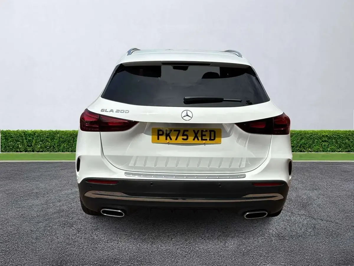 Used Mercedes GLA200 Executive 2025 White SUV