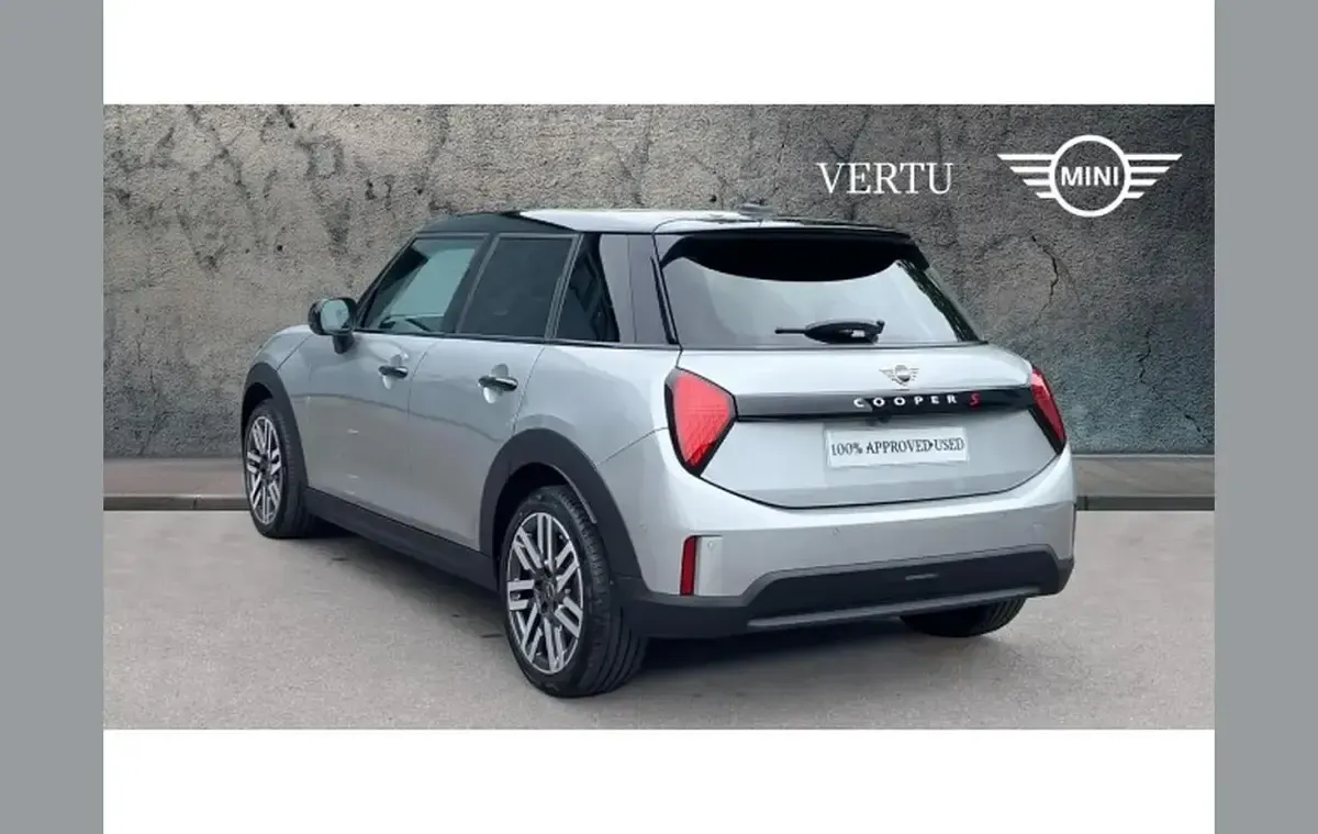 Used Mini Cooper Classic 147 kW (200 HP) 2025 Silver Hatchback