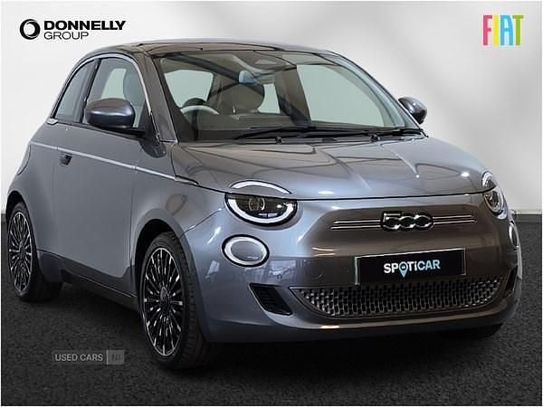 Grey Used 2022 Fiat 500e La Prima Hatchback | £14,995 (A bit pricey) - Image 1/4