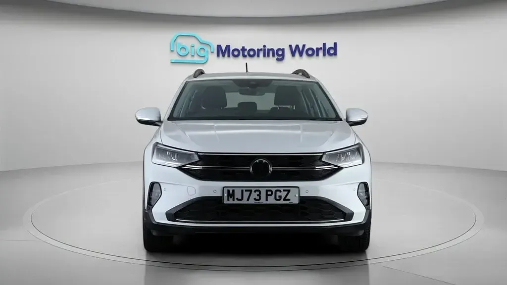 Begagnad VW Taigo S 95 HK (69 kW) 2023 Vit SUV