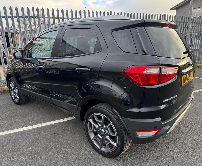 Used Ford T Titanium 2016 Black Hatchback