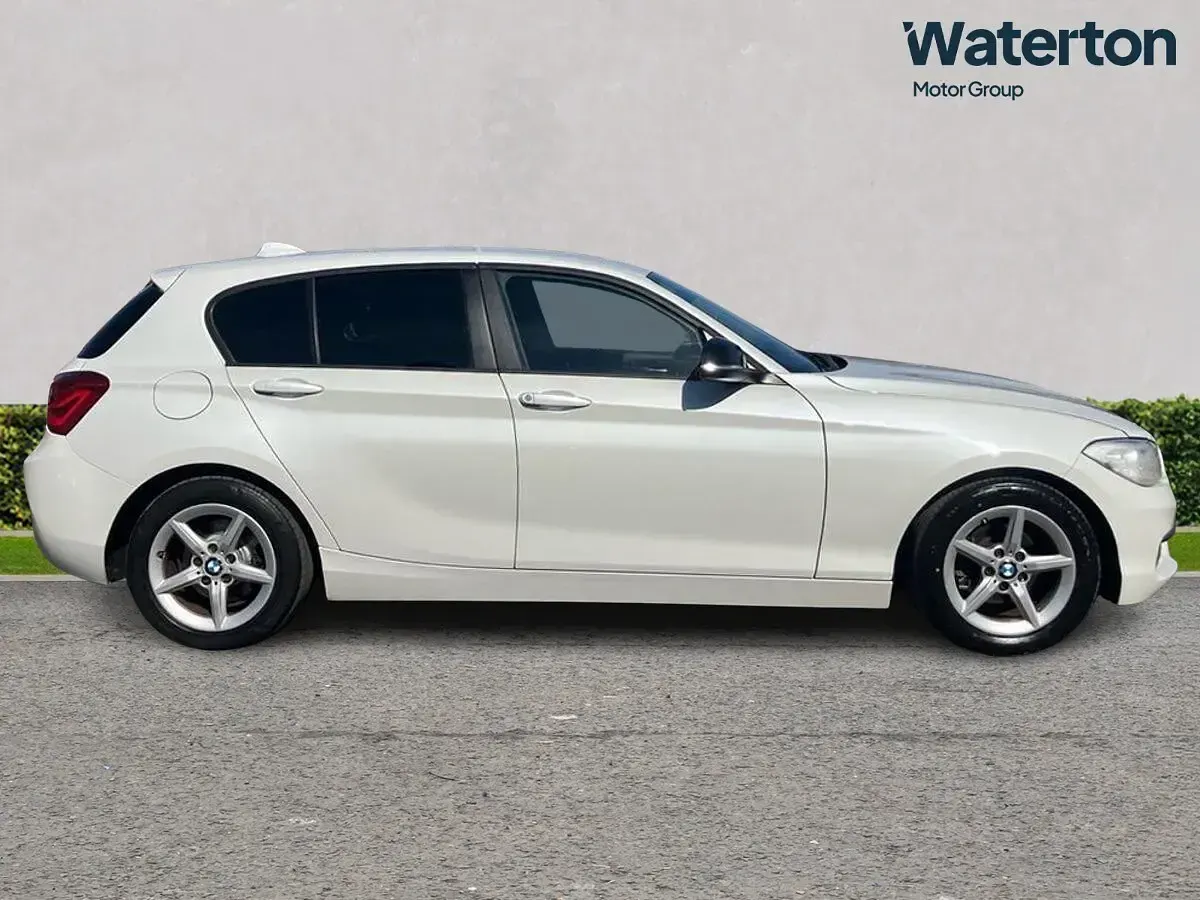 Used BMW 116 Efficient Dynamics 116 HP (85 kW) 2015 White Hatchback