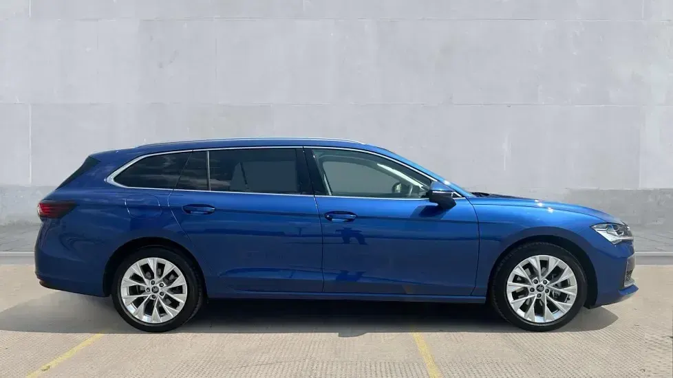 Used Skoda Superb SE L 150 HP (110 kW) 2025 Cobalt blue