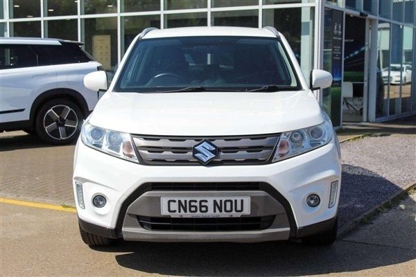 White Used 2016 Suzuki Vitara SZ-T SUV | £7,995 (Expensive) - Image 1/1